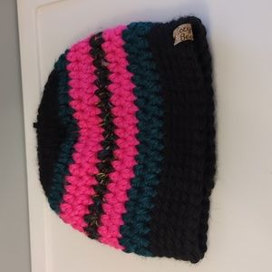 Cozy Beaver ponytail toque